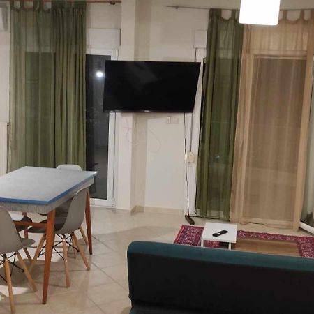 Pylaia Comfortable Apartment 2 Thessaloníki Luaran gambar